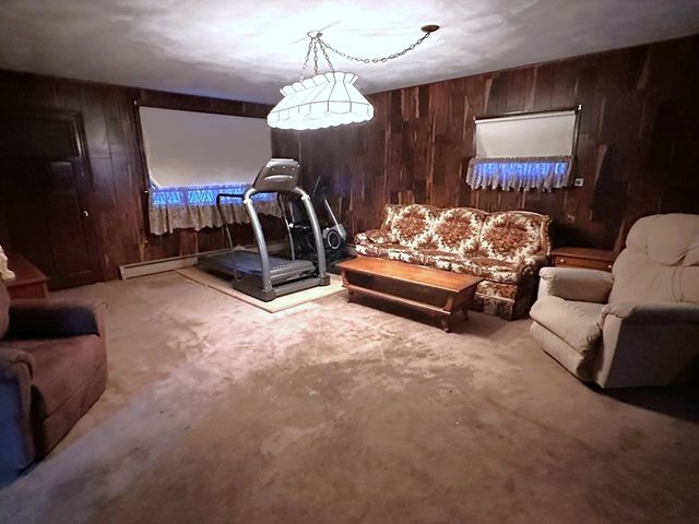 214 Sawdy Dr, Westport, MA 02790