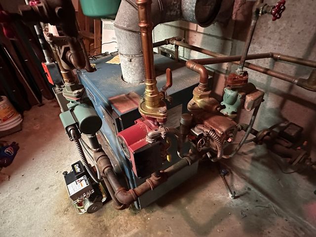 214 Sawdy Dr, Westport, MA 02790