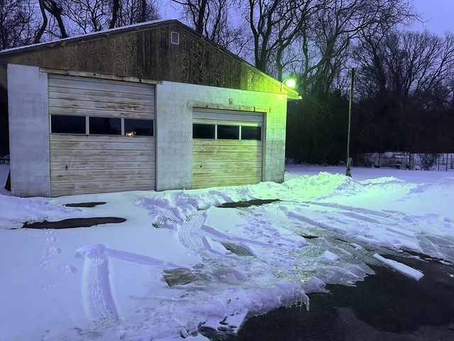 214 Sawdy Dr, Westport, MA 02790