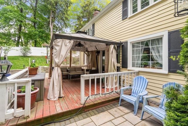 560 Worcester Street, Wellesley, MA 02481
