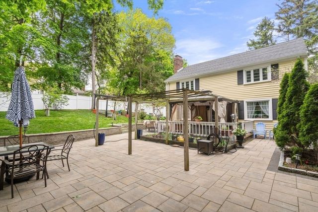 560 Worcester Street, Wellesley, MA 02481