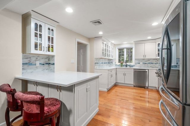 560 Worcester Street, Wellesley, MA 02481