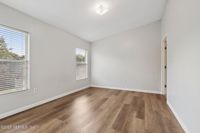 6070 MAGGIES Circle, 113, Jacksonville, FL 32244