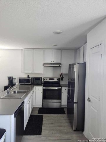 1307 Art Wall Way, San Antonio, TX 78221