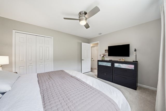 683 Sandy Lane, Des Plaines, IL 60016