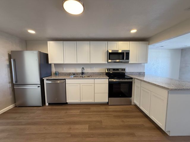 2732 Florida Street NE, Albuquerque, NM 87110