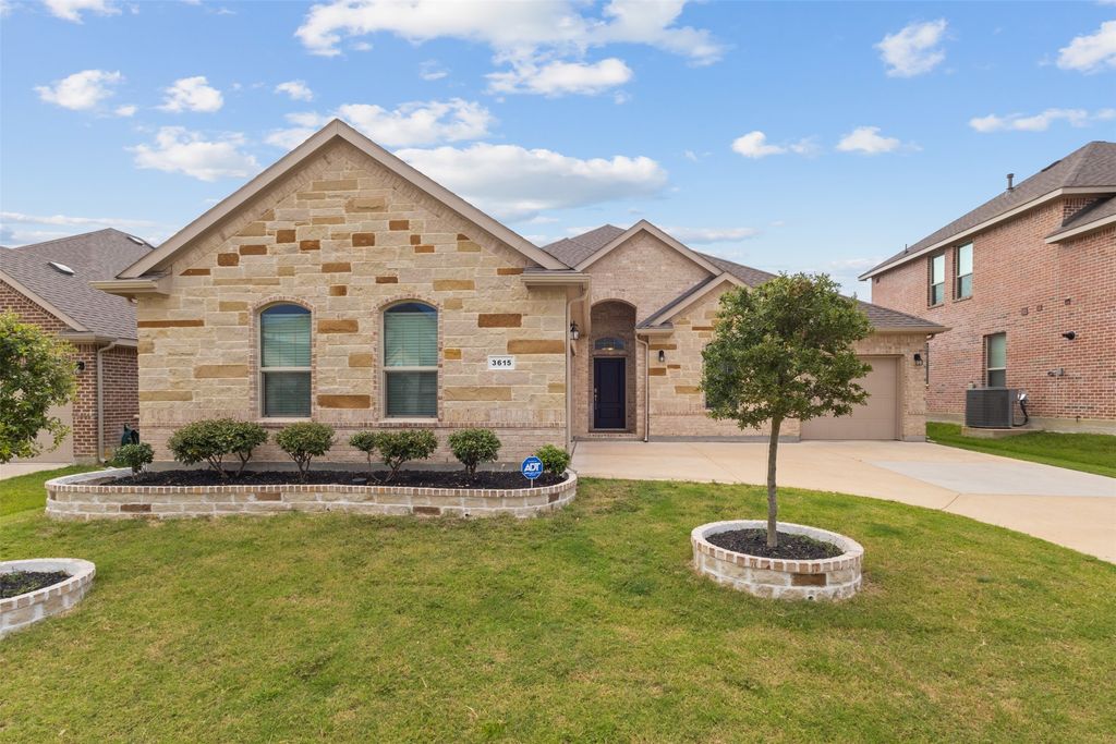 3615 Orchard Street, Grand Prairie, TX 76065 — exterior
