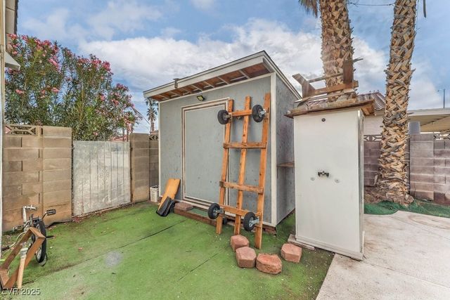 581 Carleton Drive, Henderson, NV 89014