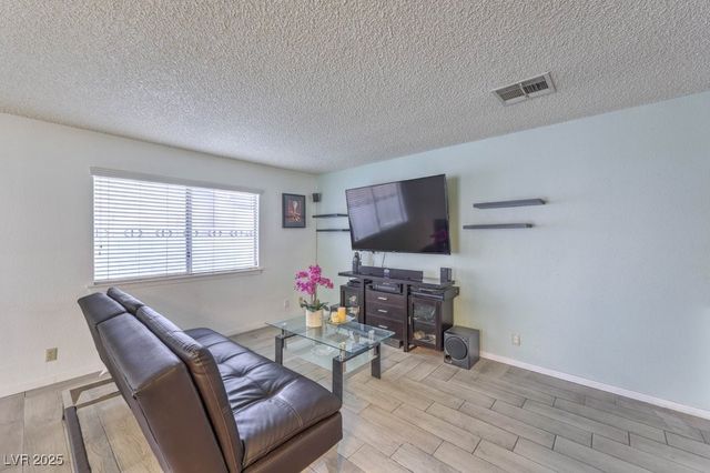 581 Carleton Drive, Henderson, NV 89014