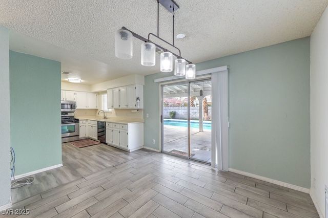 581 Carleton Drive, Henderson, NV 89014