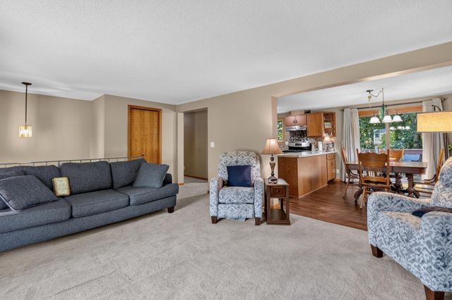 5795 Amy Lane, Maple Plain, MN 55359