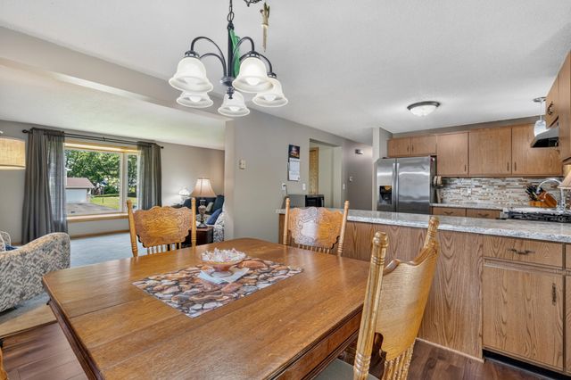 5795 Amy Lane, Maple Plain, MN 55359