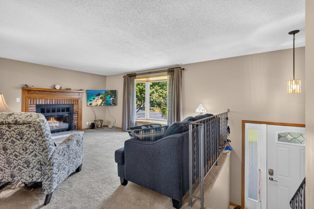5795 Amy Lane, Maple Plain, MN 55359