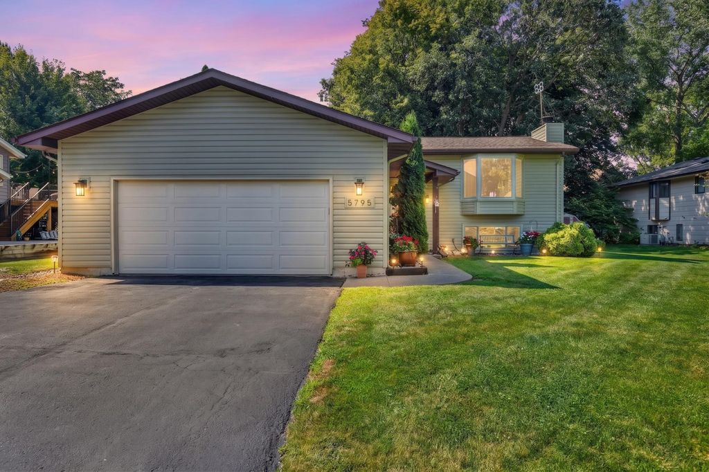 5795 Amy Lane, Maple Plain, MN 55359
