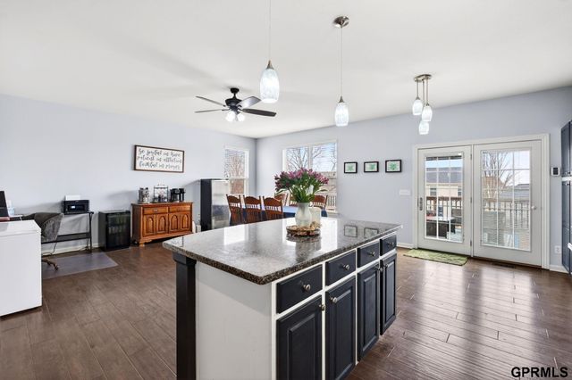 8911 S 167th Street, Omaha, NE 68136
