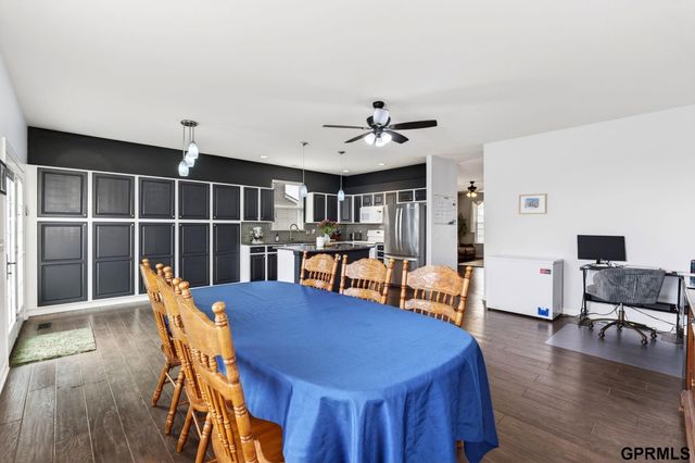 8911 S 167th Street, Omaha, NE 68136