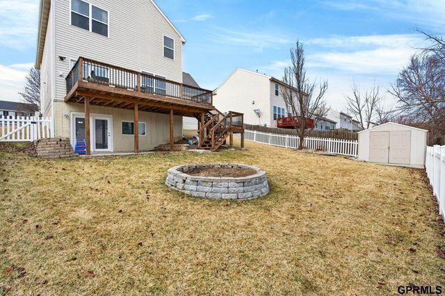 8911 S 167th Street, Omaha, NE 68136