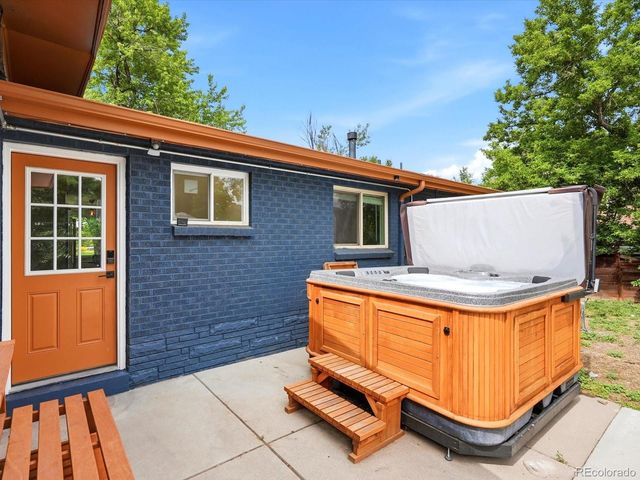 7610 W 24th Avenue, Lakewood, CO 80214