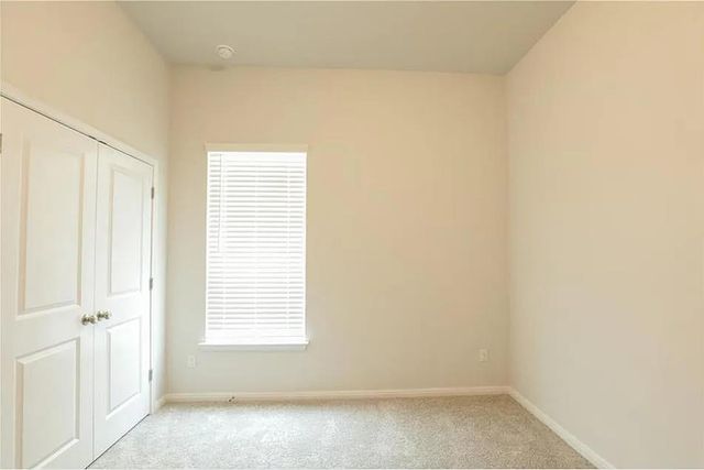 135 Horseshoe CV, Kyle, TX 78640