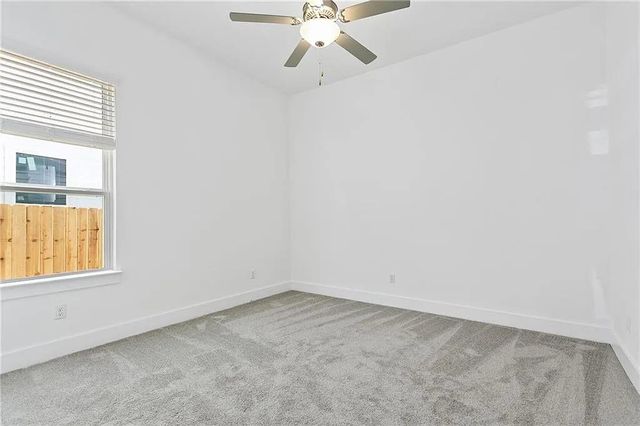 135 Horseshoe CV, Kyle, TX 78640