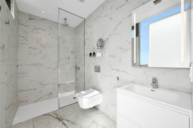 2000 S Ocean Dr 30B, Hallandale Beach, FL 33009