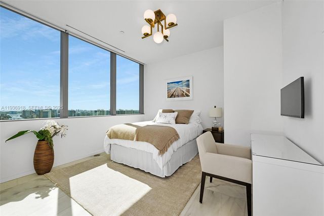 2000 S Ocean Dr 30B, Hallandale Beach, FL 33009