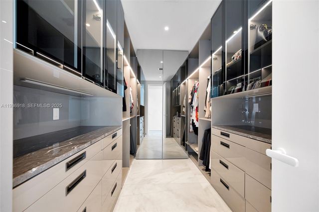 2000 S Ocean Dr 30B, Hallandale Beach, FL 33009