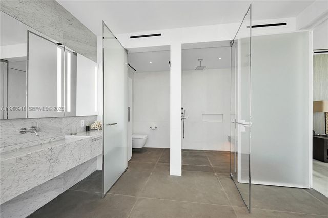 2000 S Ocean Dr 30B, Hallandale Beach, FL 33009