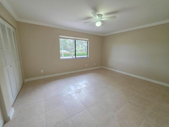 902 Riverside Drive, Greenacres, FL 33463