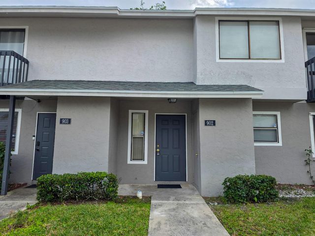 902 Riverside Drive, Greenacres, FL 33463
