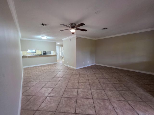 902 Riverside Drive, Greenacres, FL 33463