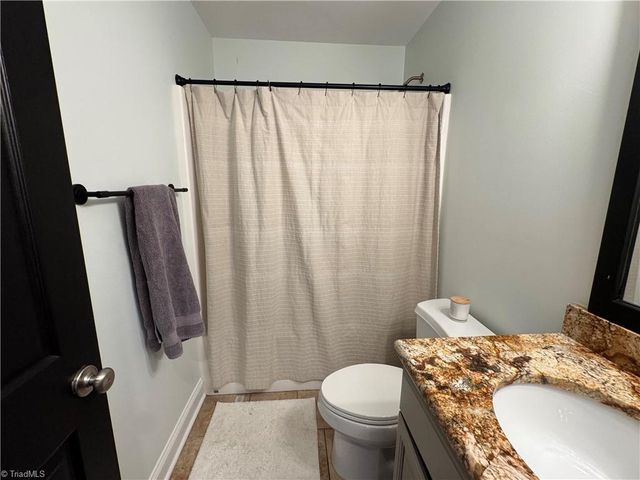 254 Raspberry Ridge Drive, Clemmons, NC 27012