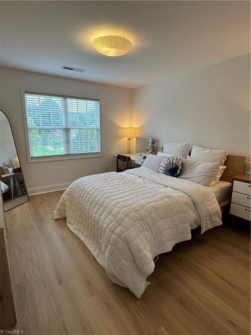 254 Raspberry Ridge Drive, Clemmons, NC 27012