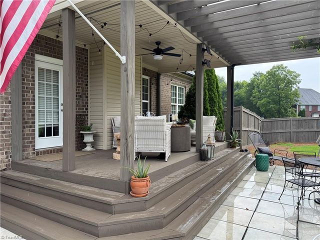 254 Raspberry Ridge Drive, Clemmons, NC 27012