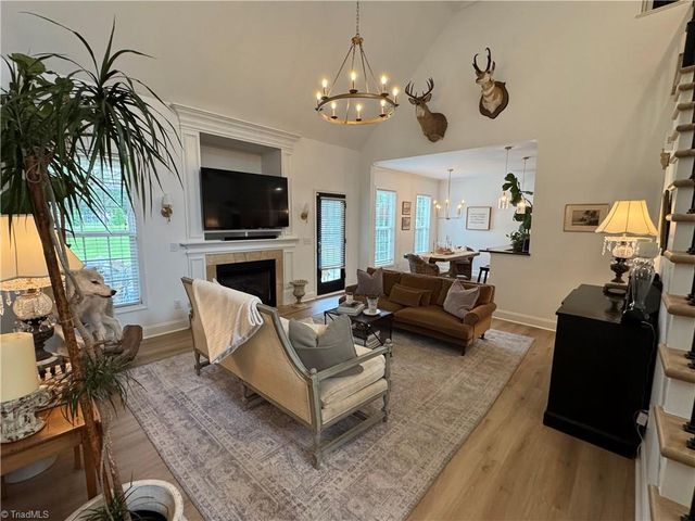 254 Raspberry Ridge Drive, Clemmons, NC 27012