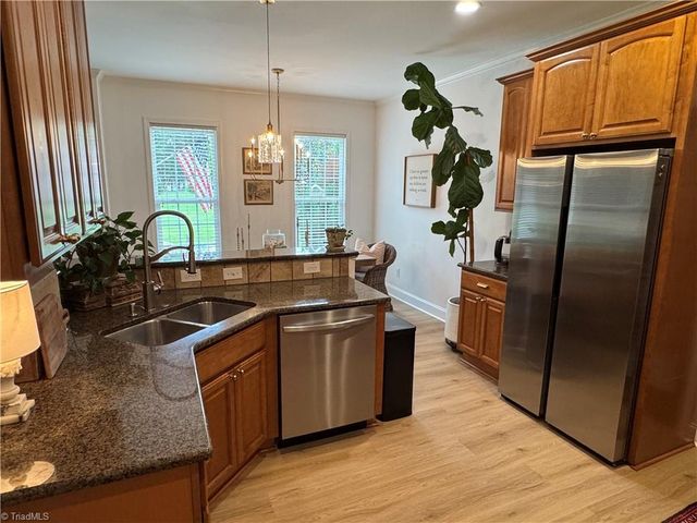 254 Raspberry Ridge Drive, Clemmons, NC 27012