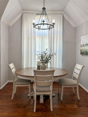 51 Orchid Court, Lake Jackson, TX 77566