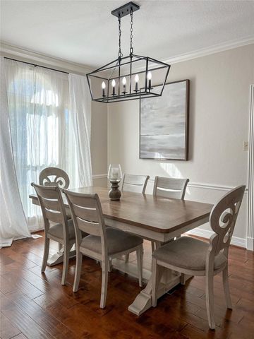 51 Orchid Court, Lake Jackson, TX 77566