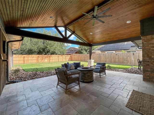 51 Orchid Court, Lake Jackson, TX 77566