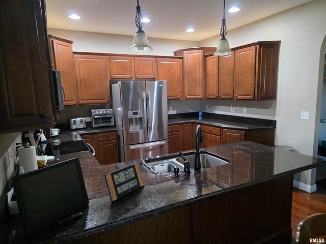 111 MIROMAR Lane, Washington, IL 61571