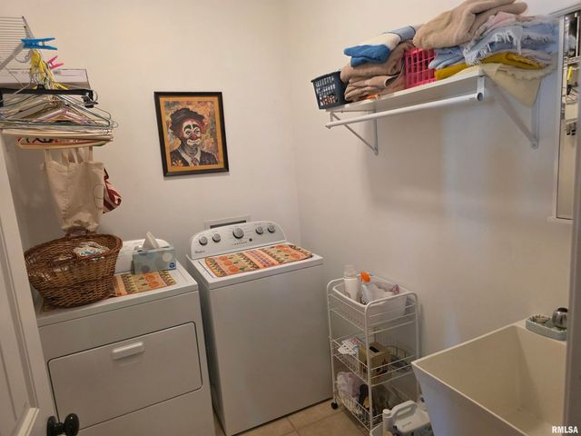 111 MIROMAR Lane, Washington, IL 61571