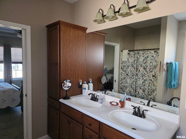 111 MIROMAR Lane, Washington, IL 61571