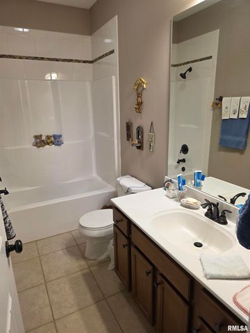 111 MIROMAR Lane, Washington, IL 61571