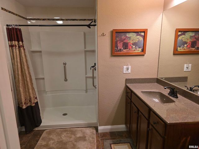 111 MIROMAR Lane, Washington, IL 61571