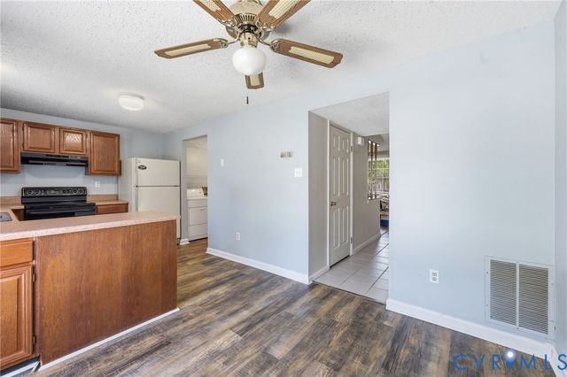 9707 Candace Ct, Glen Allen, VA 23060
