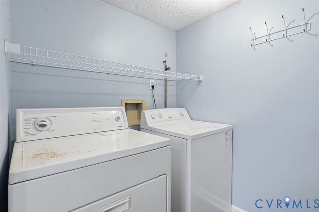 9707 Candace Ct, Glen Allen, VA 23060