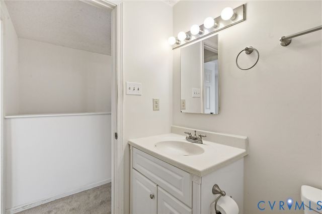 9707 Candace Ct, Glen Allen, VA 23060
