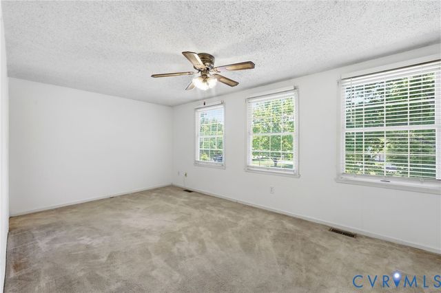 9707 Candace Ct, Glen Allen, VA 23060