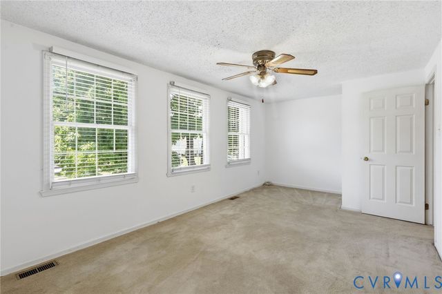 9707 Candace Ct, Glen Allen, VA 23060