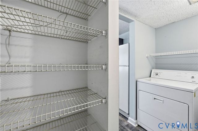 9707 Candace Ct, Glen Allen, VA 23060